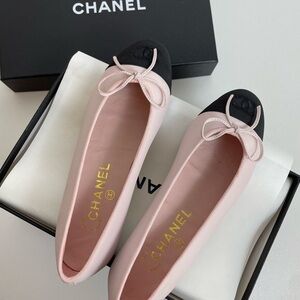 Chanel Pink and Black Women's Ballet Flats